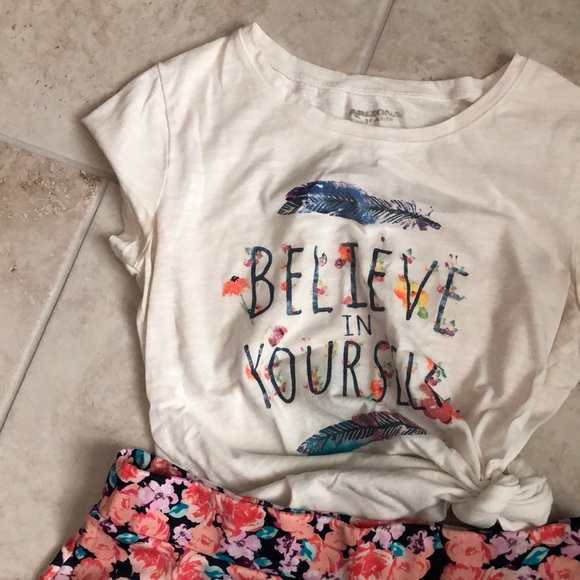 Skirt and tee size 16 juniors - Picture 2 of 3